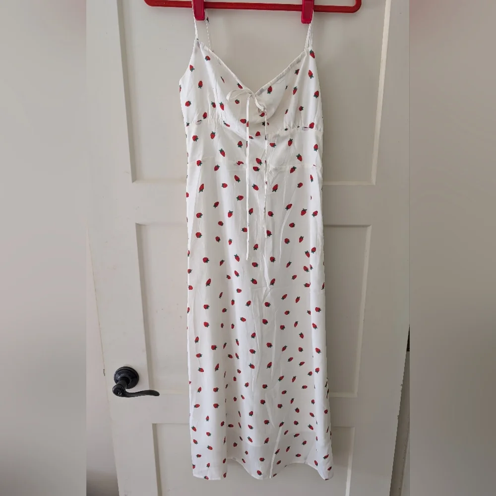 Cream Midi Dress with Red Print - Picture 3 of 6